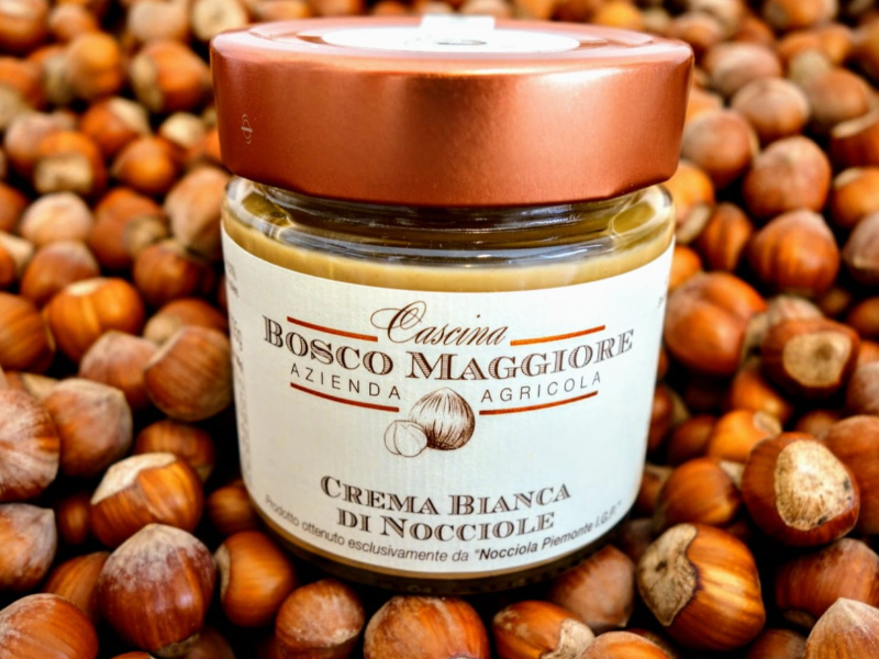 CREMA BIANCA DI NOCCIOLA