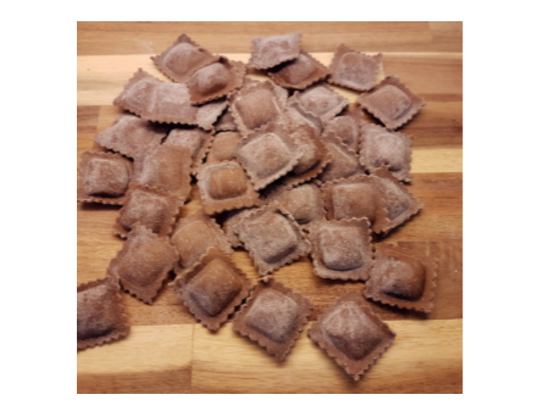 RAVIOLI GORGONZOLA E NOCI con SFOGLIA CACAO