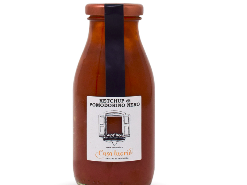 Ketchup di pomodorino nero al peperone essiccato