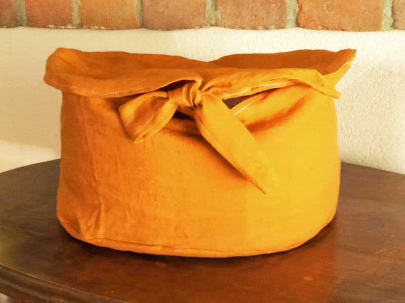 Cuscino naturale seduta per meditazione, puro cotone e lino con materiali del territorio